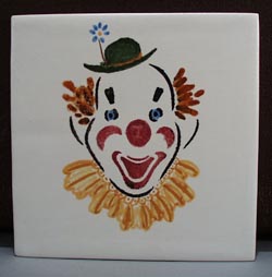 Kolten Clown Tile Tea Trivit.