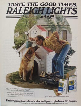 Raleigh Cigarettes Dog & Dog House Ad 1979