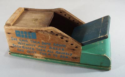 Wolverine old woman shoe toy or mousetrap