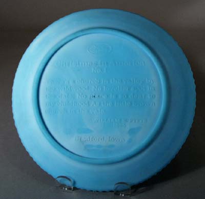 Fenton 1970 Christmas Plate, lt blue,