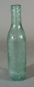 Splits old bottle, marked Splits Chicago Consolidated Bottling Co