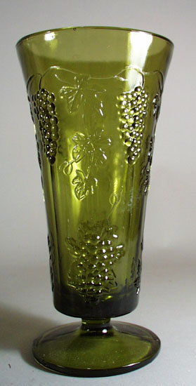 Indiana Glass LG Green Grapes Vase