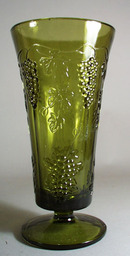 Indiana Glass LG Green Grapes Vase