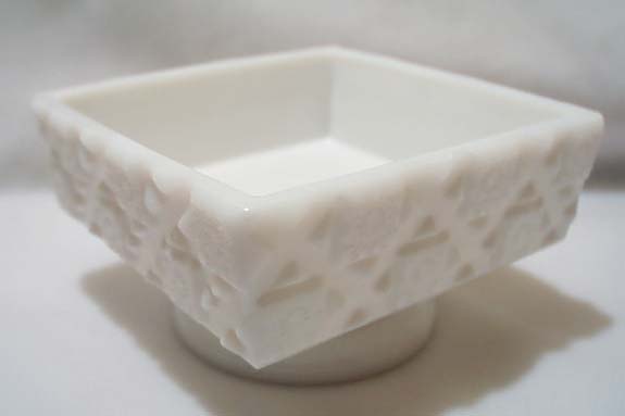 Westmoreland Old Quilt square footed bowl