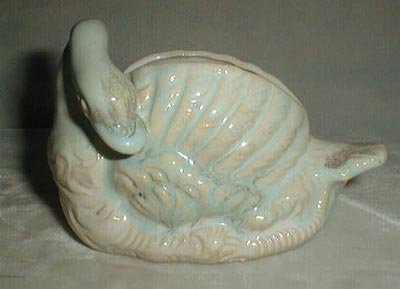 Small Swan planter in blue and cream colors