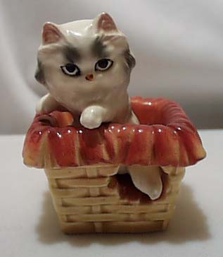 Persian White Kitty In Yellow Basket S & P