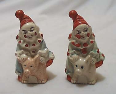 Clowns ride pigs ceramic s & p shakers Old!