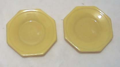 Yellow Pr of Childs Dinner Plates Akro Agate