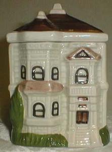 Spice ceramic jar in shape of victorian house