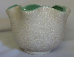 Splatterware planter in green and white