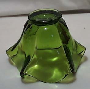 Viking green ruffled small bowl