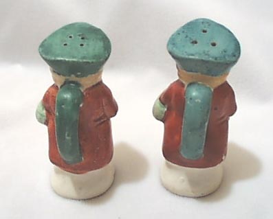 Colonial Dressed Ceramic Salt & Pepper, toby