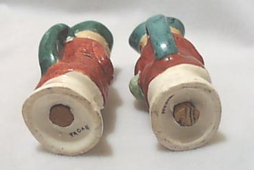 Colonial Dressed Ceramic Salt & Pepper, toby