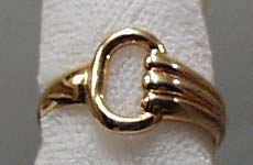 Gold Tone Costume Ring