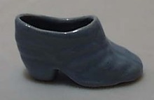 Shoe-small ceramic light blue shoe