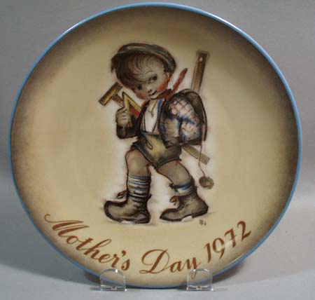 Hummel/Schmid 1972 Mothers Day Plate