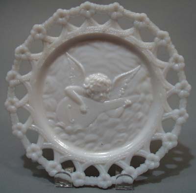 Westmoreland Angel Plate with forgetmenot border