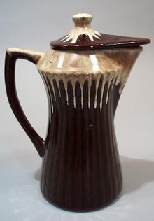 Batter Pitcher, Brown with yellow Drip