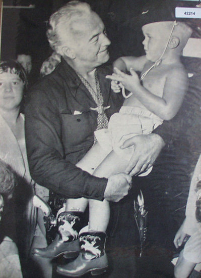 Hopalong Cassidy 1949 Article