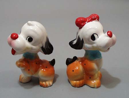 Pr of ceramic pooches