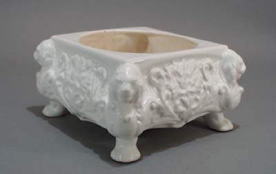 Inarco 4 footed lion planter