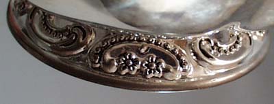 Wallace Silverplate bowl in presentation box