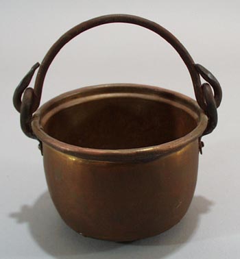 Brass mini pot with iron bail handle