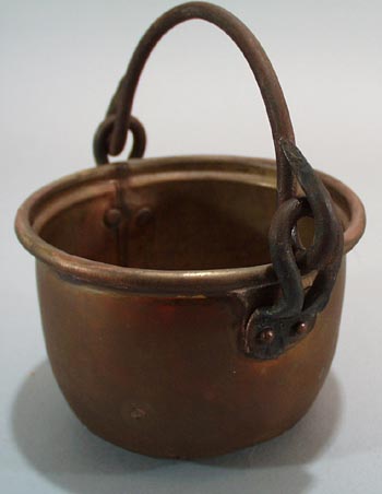 Brass mini pot with iron bail handle