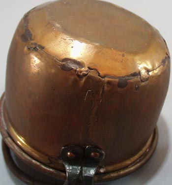 Brass mini pot with iron bail handle