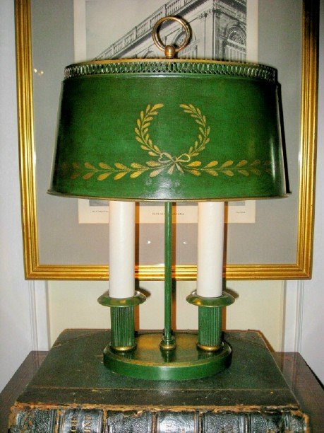 Tole Buillotte Lamp