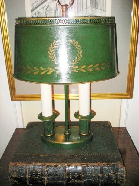 Tole Buillotte Lamp