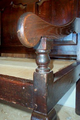 XVIII Century English Oak Queen Anne Bench