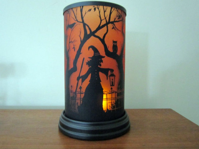 Hallmark Halloween HURRICANE CANDLE HOLDER like Hauntington +Tealight Candle