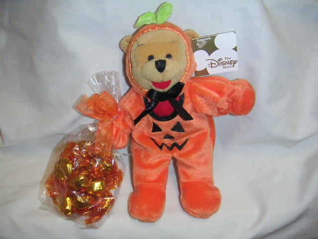 PUMPKIN POOH with CANDY Halloween Bean Bag Disney