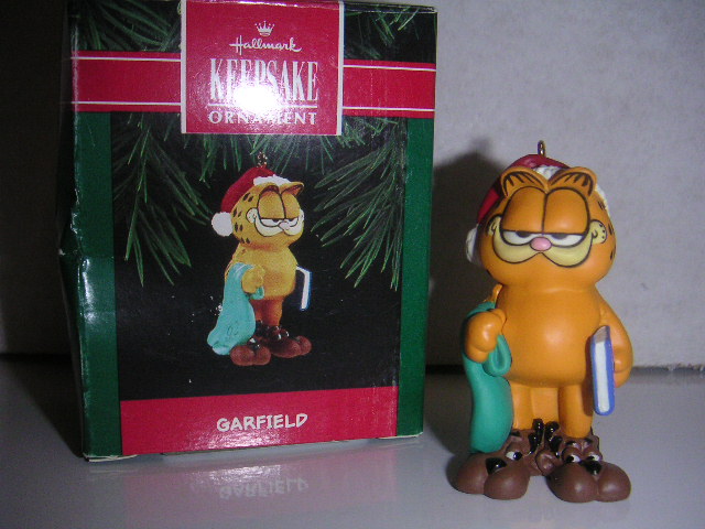 GARFIELD 1992 Hallmark Keepsake Ornament w/ Santa Hat in Box