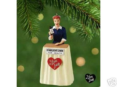 I LOVE LUCY Does TV Commercial Hallmark Ornament 2001
