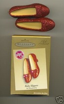 2005 Hallmark CLUB Exclusive RUBY SLIPPERS Ornament Lights Up