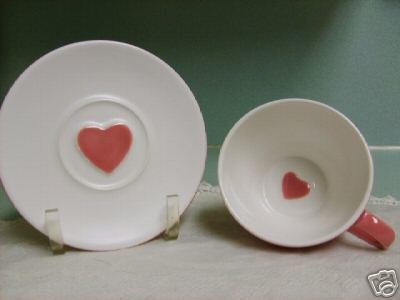 STARBUCKS Set of 2 Valentine CUPS & SAUCERS New 2006