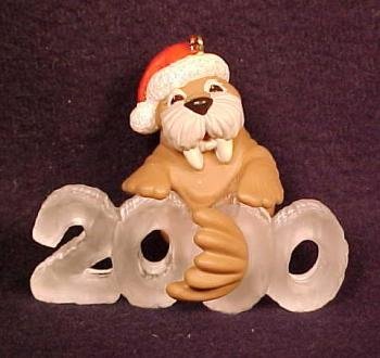 COOL DECADE #1 Hallmark 2000 Christmas Ornament~Cute Walrus