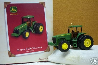 MODEL 8240 Tractor JOHN DEERE Hallmark Christmas Ornament 2003 die-cast Metal