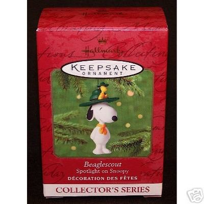 Hallmark 2001 BEAGLESCOUT~Spotlight on Snoopy #4~Peanuts Ornament~Beagle Scout