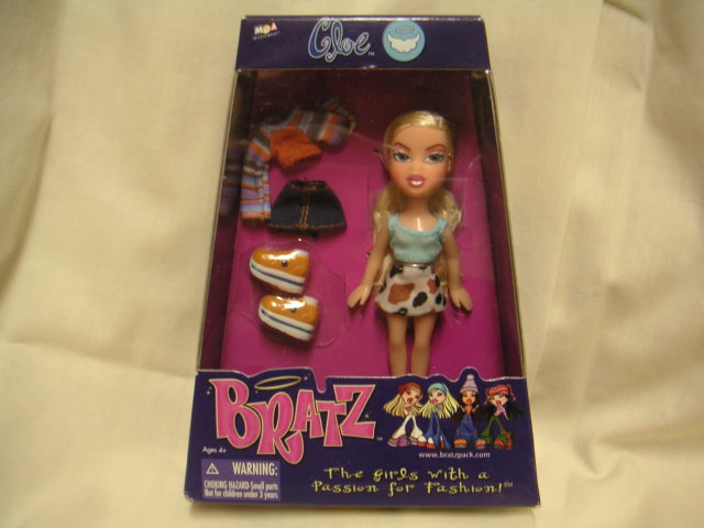 BRATZ~Mini CLOE Doll + Clothes~Mint