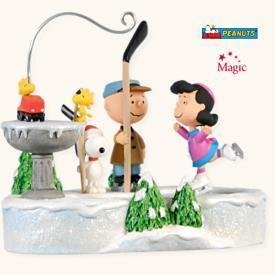 2008 Hallmark~PEANUTS ON ICE~Motion/Music~Magic Christmas Ornament