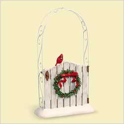 2006 Hallmark GARDEN GREETINGS Christmas Ornament~gate~cardinal~trellis