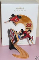 2006 Hallmark SOOPER LOOP Skateboard HOT WHEELS ~Christmas Ornament~
