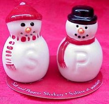 Hallmark Snowmen SALT & PEPPER Shakers~Snowman~NEW!