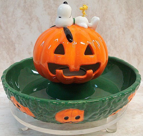 Halloween Dept 56 Snoopy's Lighted TREAT Candy DISH~Peanuts