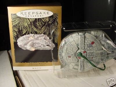 MILLENNIUM FALCON Star Wars 1996 Hallmark Magic Christmas Ornament