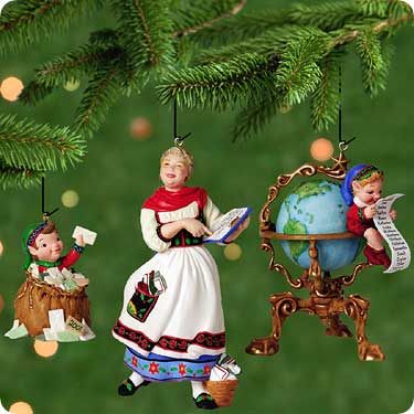 2001 Hallmark Membership Kit--Set of 3 Ornaments