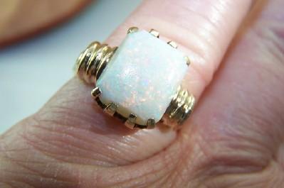 Art Deco Opal and Gold Ring